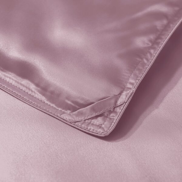 19 Momme Mulberry Silk Cooling Blanket - Image 53