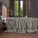 19 Momme Mulberry Silk Cooling Blanket