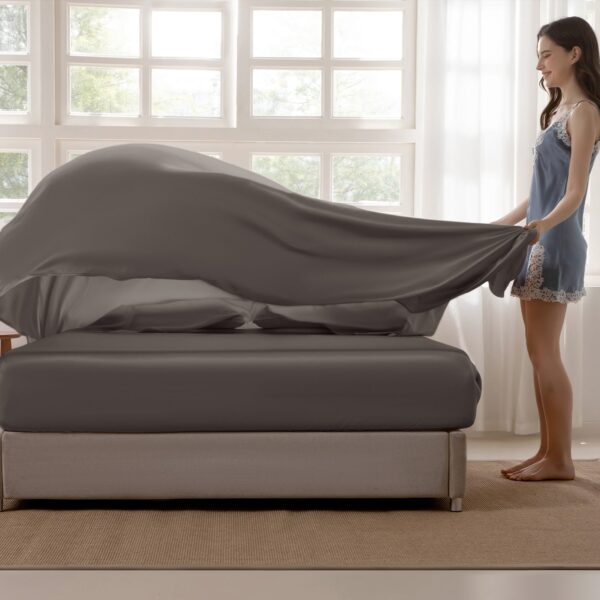 22 Momme Silk Fitted Sheet - Image 11