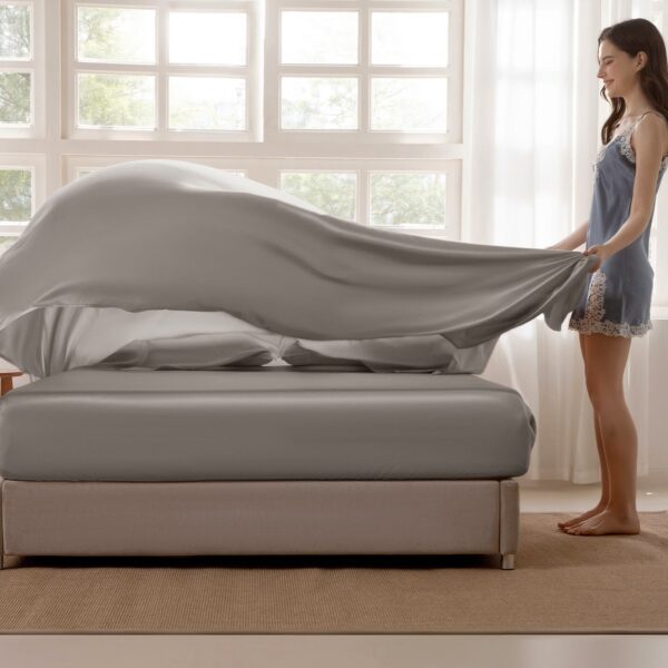 22 Momme Silk Fitted Sheet - Image 6