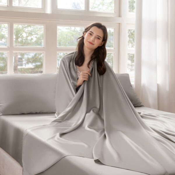 22 Momme Silk Flat Sheet - Image 13