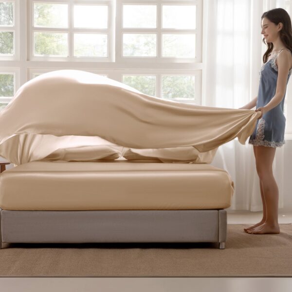 22 Momme Silk Fitted Sheet