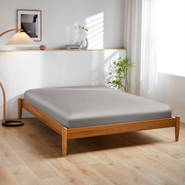 19 Momme Silk Fitted Sheet - Image 2