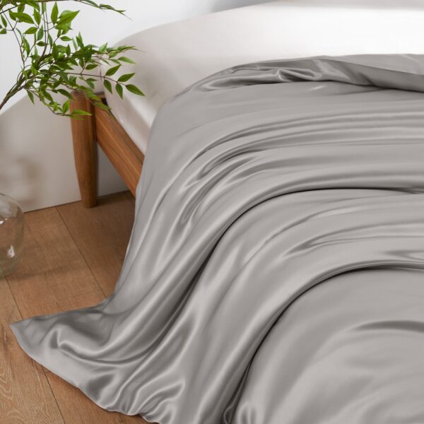 19 Momme Silk Duvet Cover - Image 7