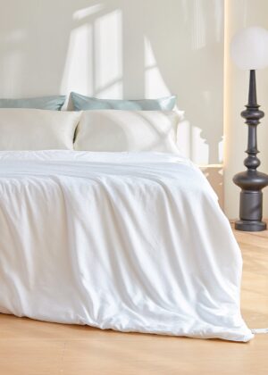 Spring & Fall 7A Grade Silk Filled Comforter