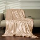 19 Momme Mulberry Silk Cooling Blanket