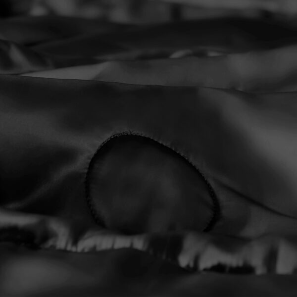 19 Momme Mulberry Silk Cooling Blanket - Image 32